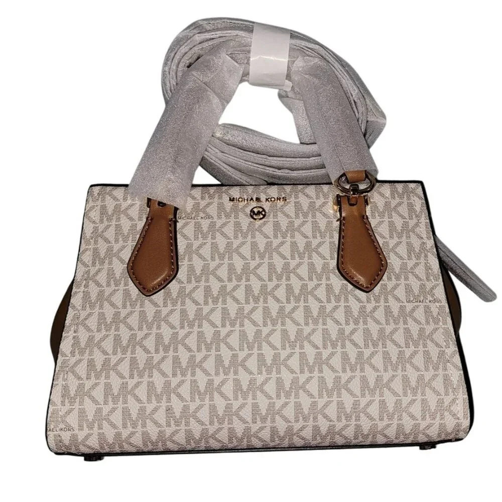 Michael Kors Marilyn Small Crossbody Bag Vanilla Acorn - Picture 1 of 9